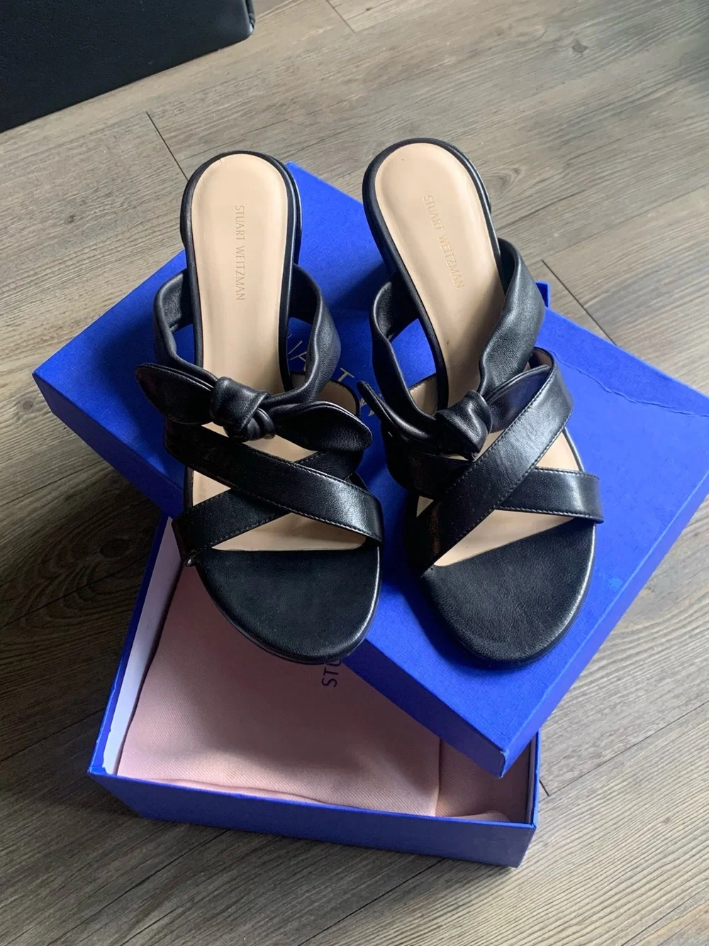 Stuart Weitzman Black Leather Bandeau Slide Sandal Bow 8